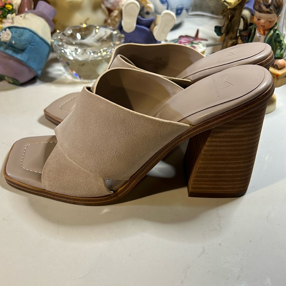 Marc fisher chic Sandals (Light Natural) size 8.5